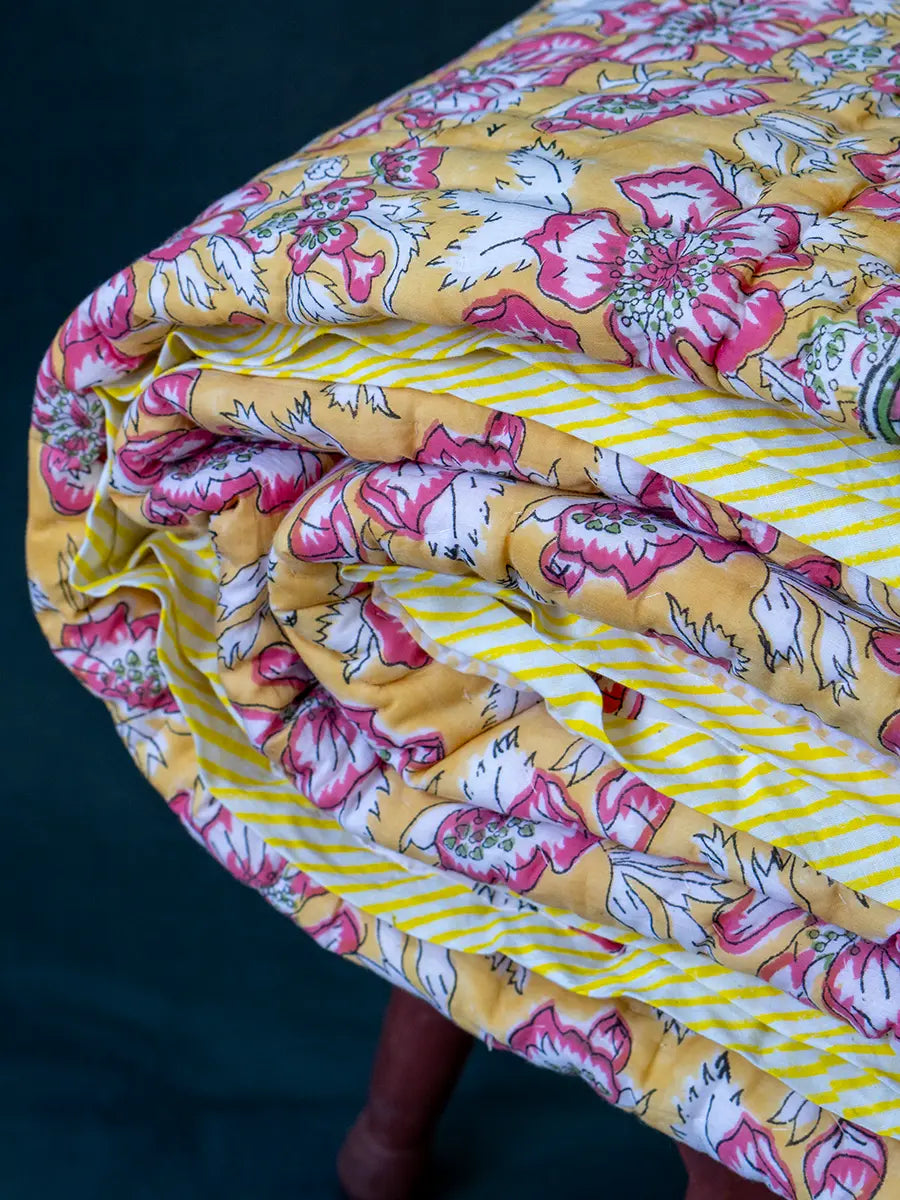 Gulraaz Bagh Muslin Razai