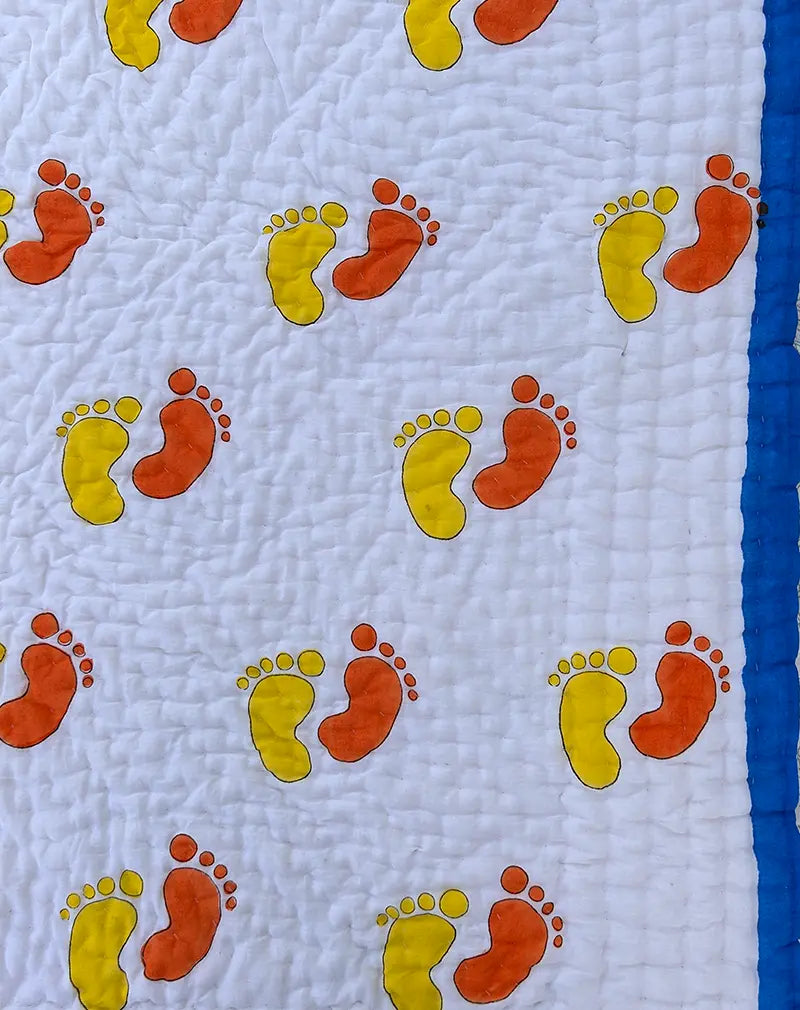 Organic Mulmul Cotton Baby Quilt - Baby Foot